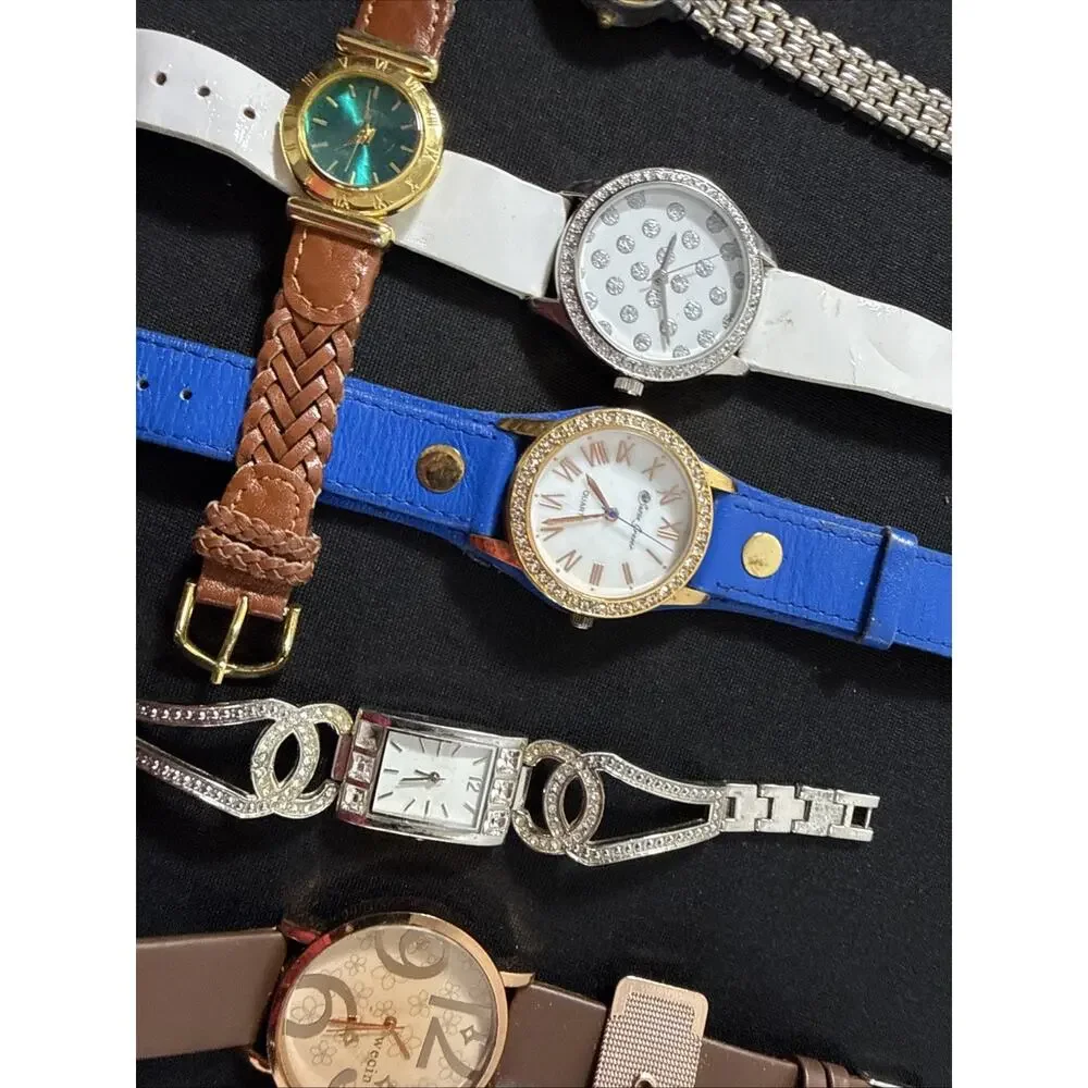 (A1) Bulk Lot Of 25 Watches Vintage And Modern Running On New Batteries!